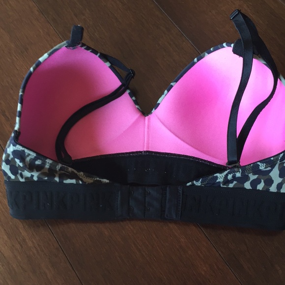 VS Pink bra - 32D - Picture 3 of 5